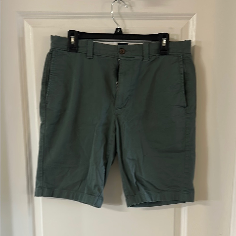J. Crew Olive Green Men's Flat Front Shorts